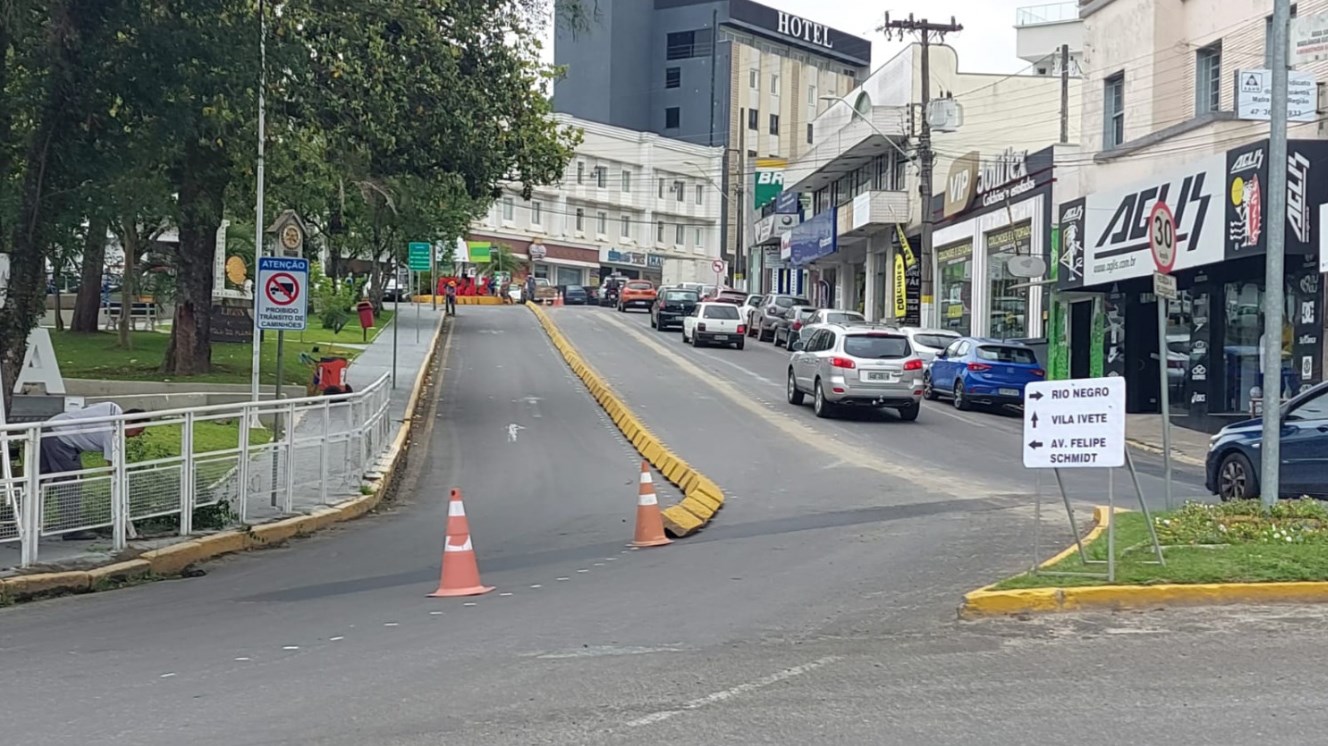 Trânsito na Praça Hercílio Luz passa por alteração Tribuna da Fronteira