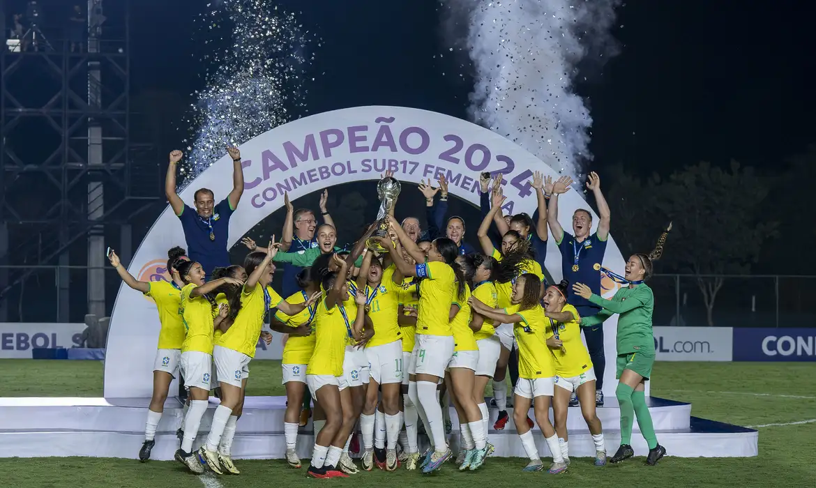 Seleção Feminina Goleia Paraguai E Fatura Penta Em Sul-Americano Sub17 ...